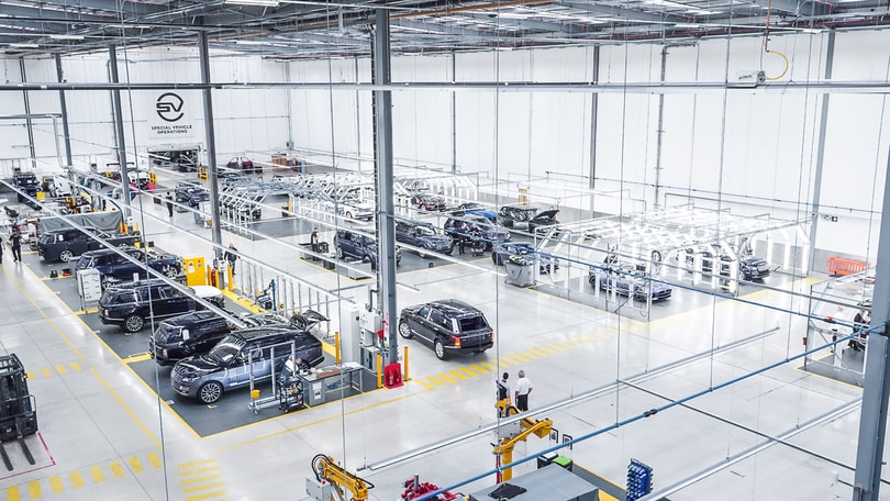 Jaguar Land Rover inaugura il Centro Tecnico SVO