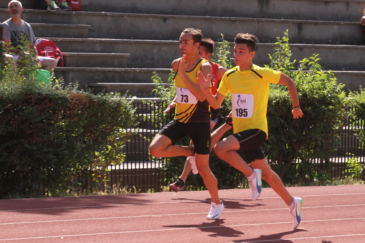 Atletica - Record 4x100 della Studentesca Rieti nel Bravin