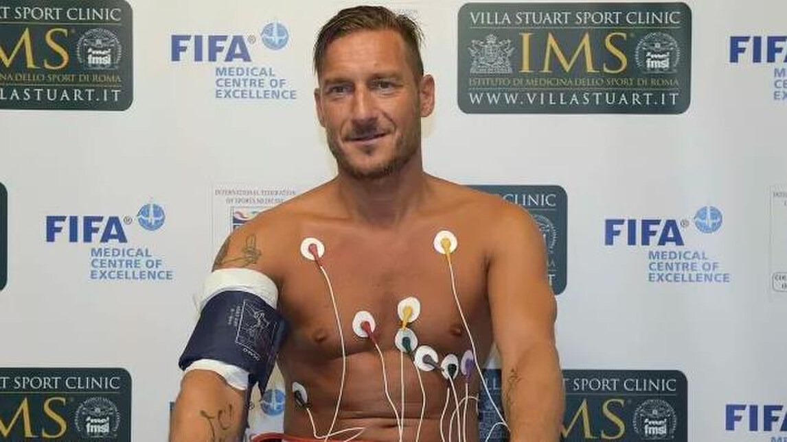Roma, visite mediche. Totti e Dzeko tra i primi ad arrivare