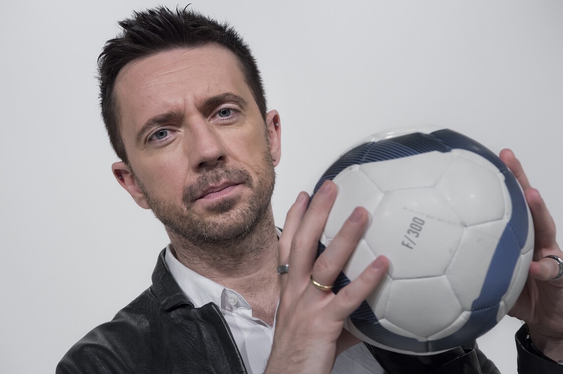 Scanzi conduce Futbol: tutti i martedì alle 23.10 su La7