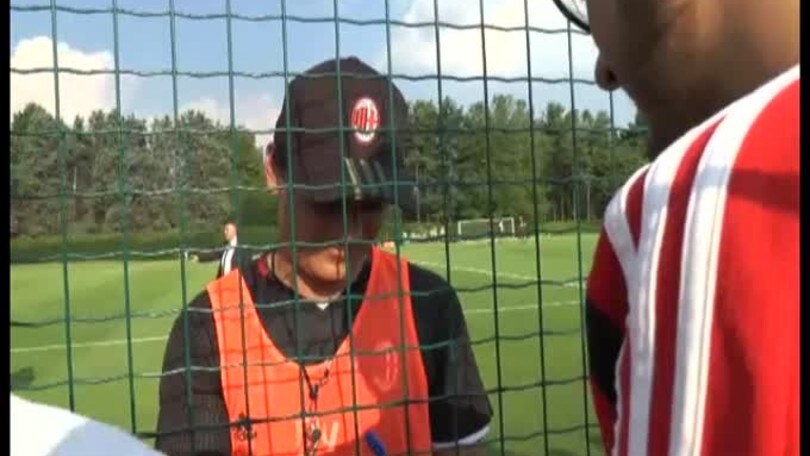 Milan, quanti autografi