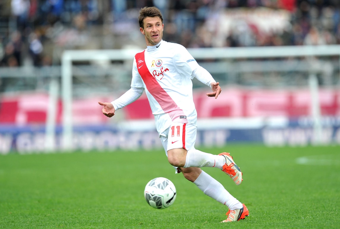 Calciomercato Novara, ufficiale l'ex Bari Sansone