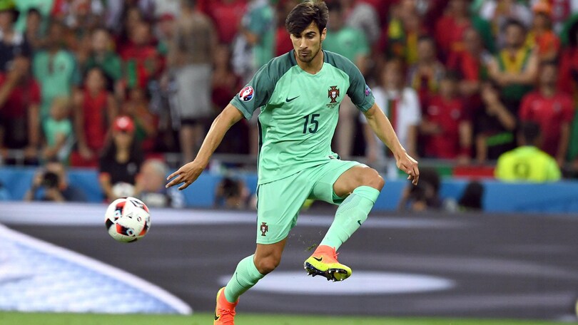 Calciomercato, il Valencia insiste: 65 milioni per André Gomes. Lo vogliono in 5