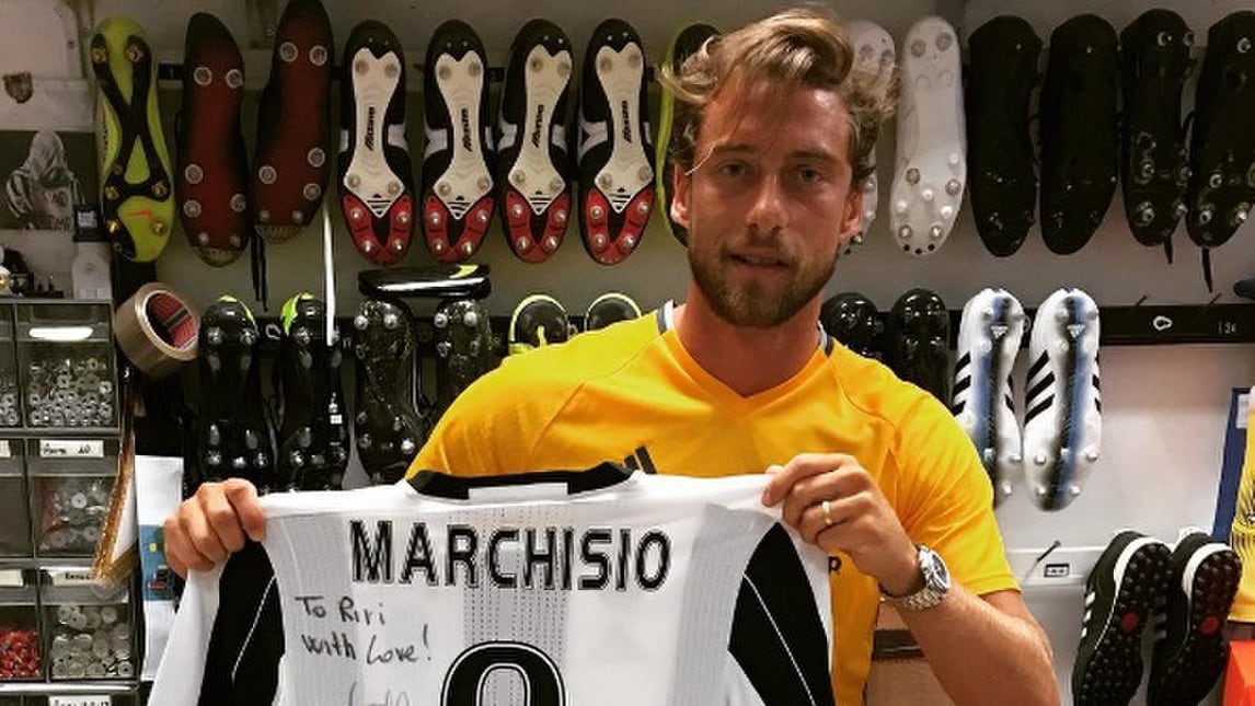Juventus, Marchisio: messaggio a Rihanna e maglia con dedica