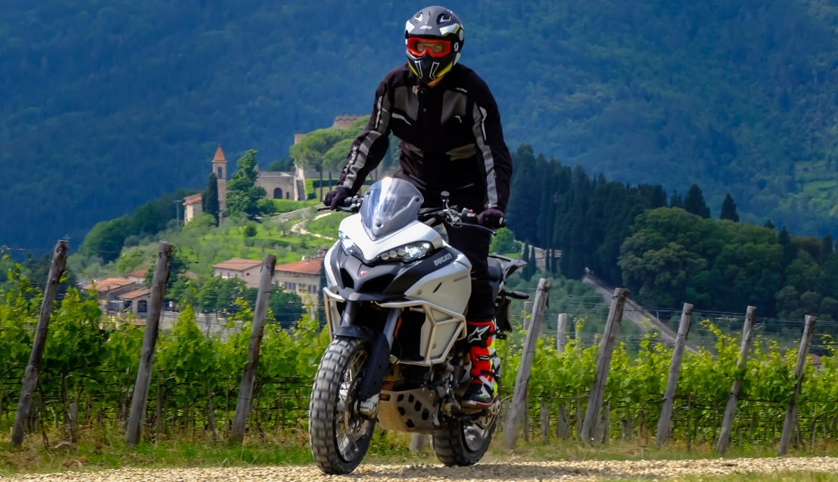 Ducati DRE Enduro, con la Multistrada a scuola di off-road