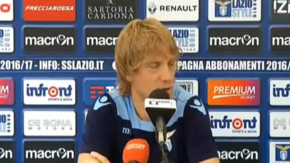 Basta: "Concentrati sul campo"