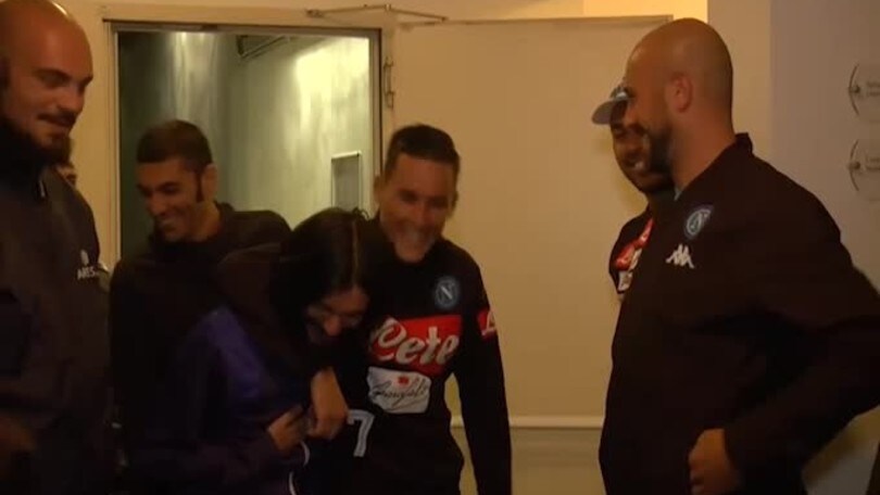 Callejon e Reina cantano nel ritiro