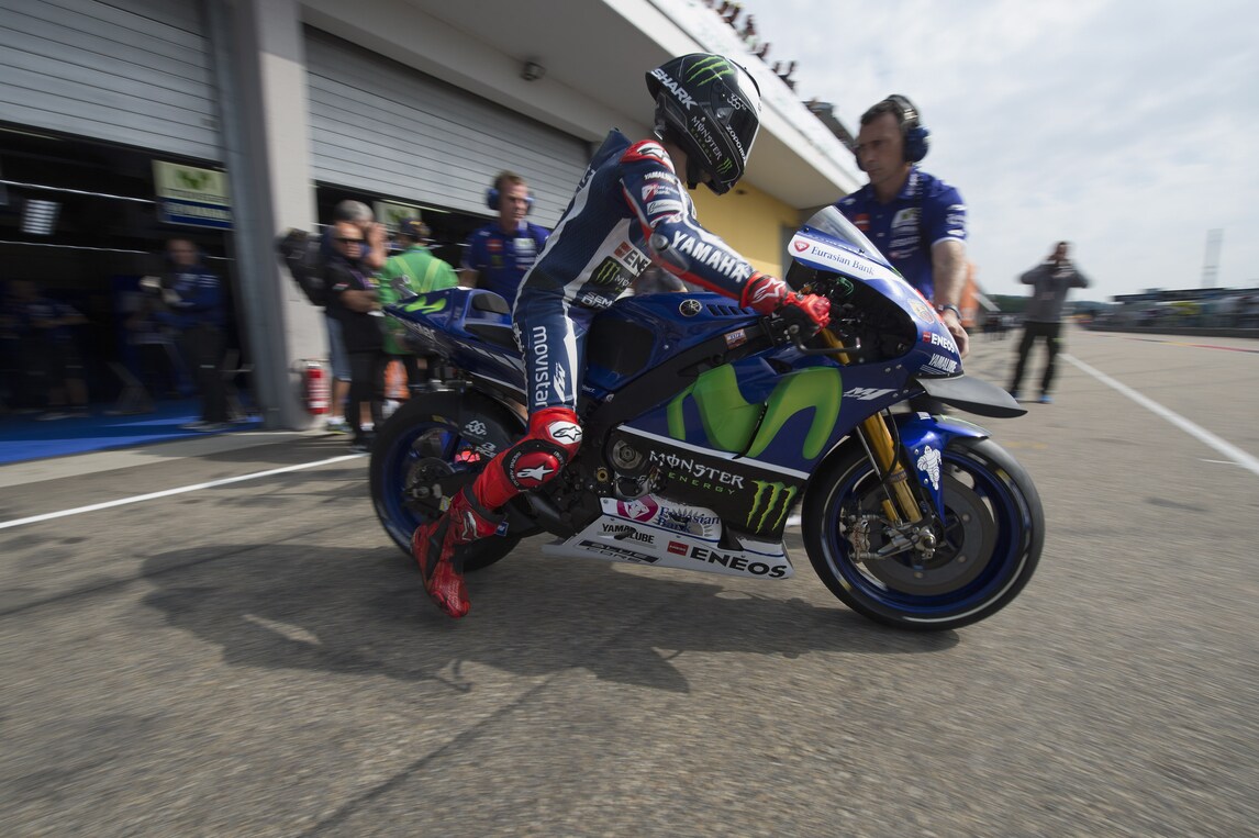 MotoGp Sachsenring, Lorenzo: «Deluso, 11/o posto non va bene»