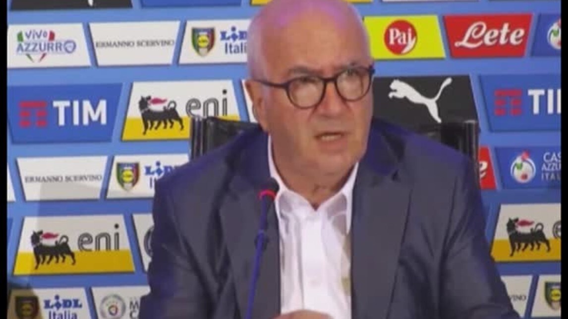 Tavecchio: "Sapevo dell'addio di Conte. Ventura prima scelta"