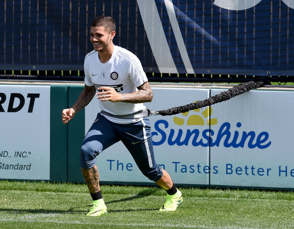 Calciomercato, il Napoli sogna Icardi e ha Bacca nel mirino