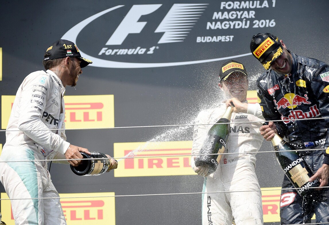 Gp d'Ungheria: Hamilton davanti a tutti, Vettel solo quarto