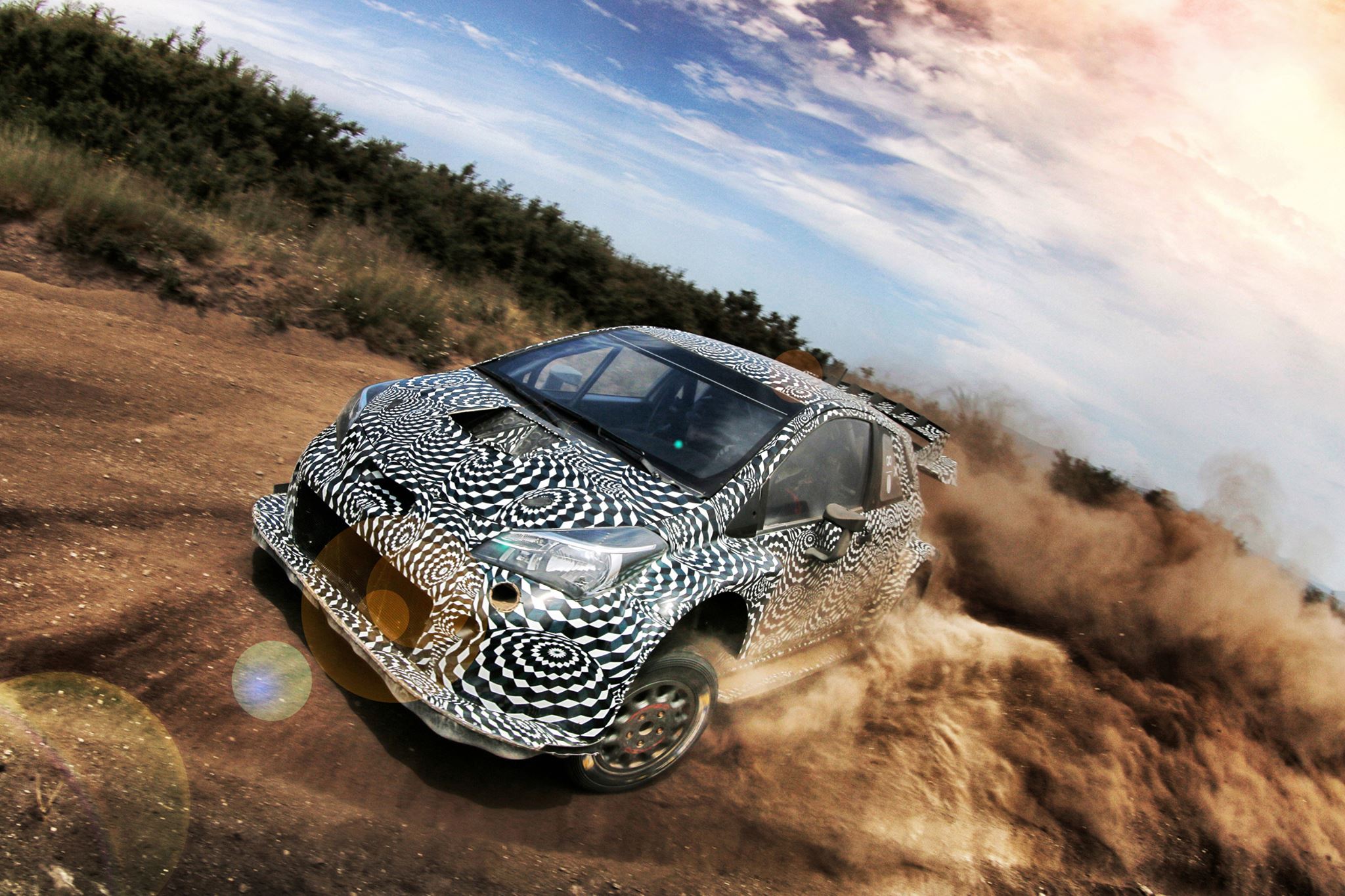 Toyota Yaris WRC 2107, pronta la bestia da 300 cv per il Mondiale Rally