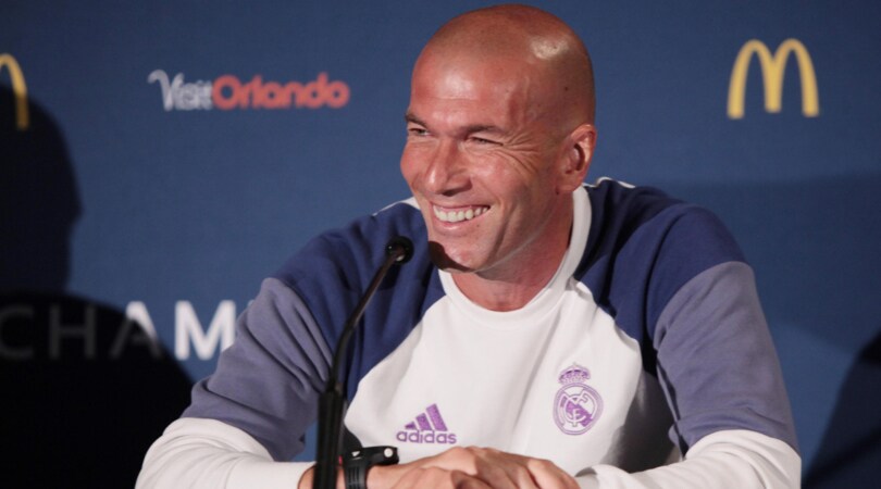 Calciomercato Zidane: «Pogba al Real Madrid? C'è tempo fino al 31 agosto»