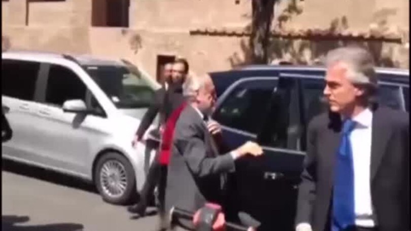 De Laurentiis passa all'attacco