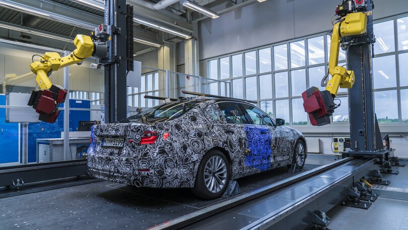 BMW, la nuova Serie 5 e la "misurazione ottica"