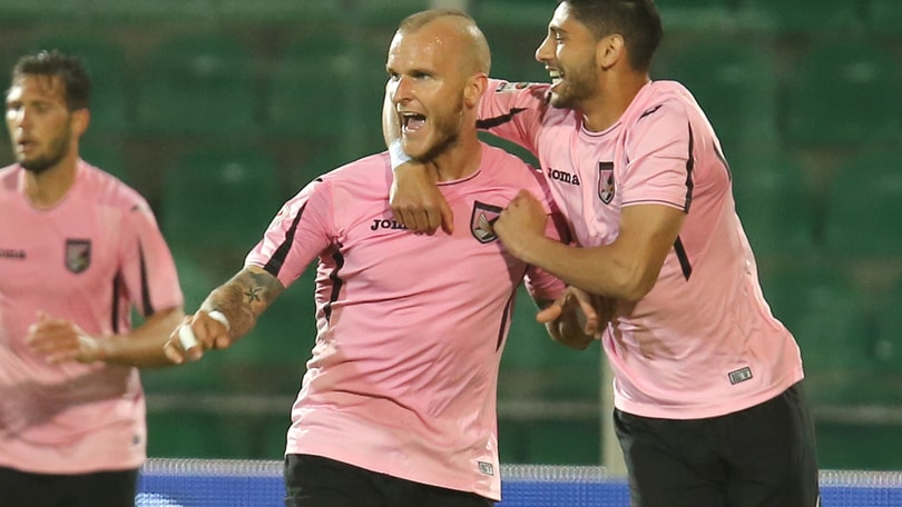 Calciomercato Carpi, caccia agli esterni: nel mirino Zampano e Struna
