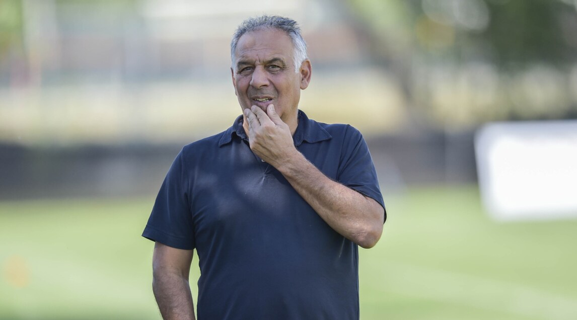 Serie A: Pallotta segue da vicino l'allenamento della Roma, le immagini