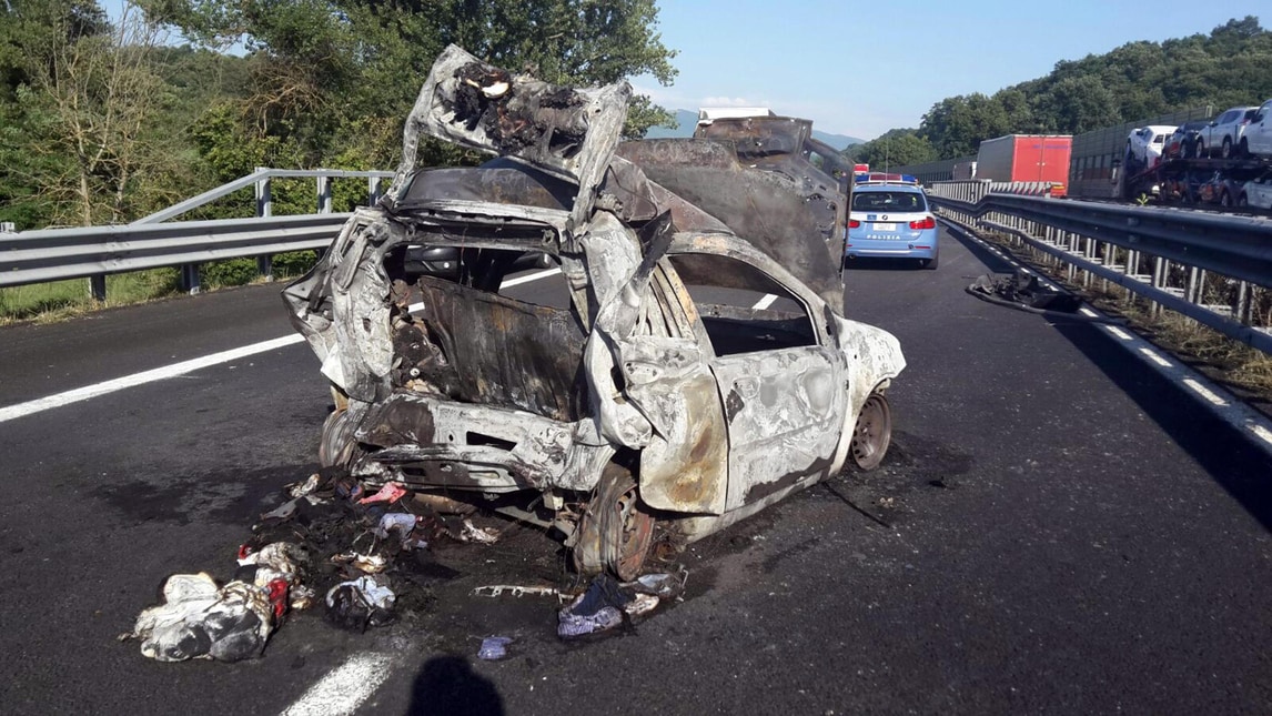 Incidenti in auto, in estate raddoppia la mortalità tra i giovani