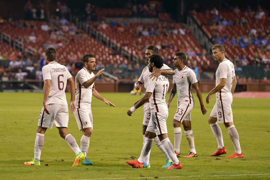 Serie A Roma, Dzeko e Salah stendono il Liverpool