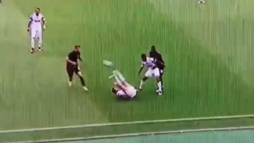 Mandzukic, ma cosa fai? Ecco il suo passaggio acrobatico