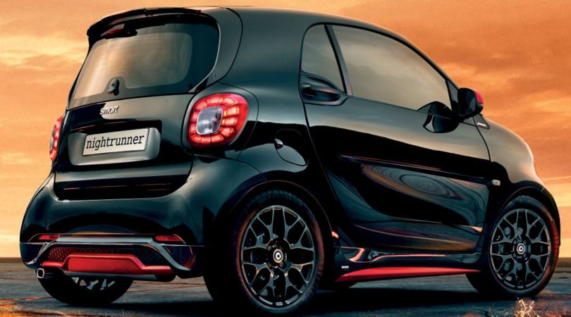 Smart fortwo nightrunner, la modaiola "rossonera"