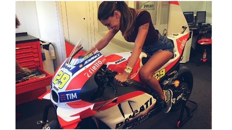 Effetto Belen sulla MotoGp: doppietta Ducati con Iannone e Dovizioso