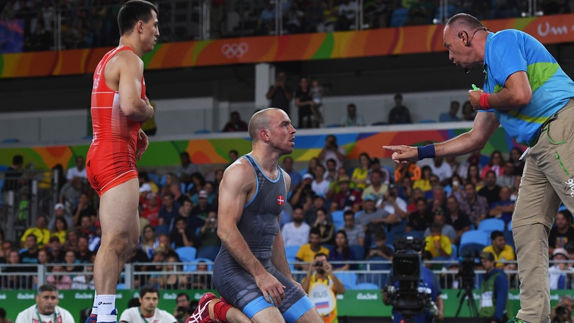 Olimpiadi: russo perde i sensi, poi vince oro nella lotta