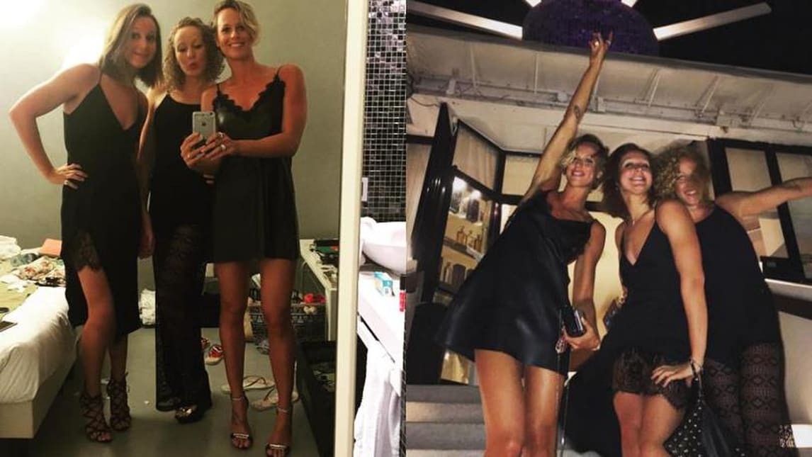 Dopo Rio la Pellegrini ritrova il sorriso con le amiche