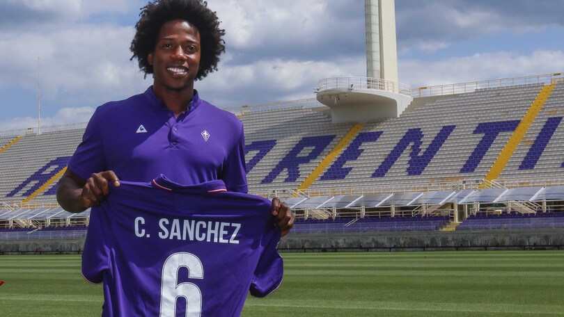 Calciomercato Fiorentina, Carlos Sanchez: «Puntiamo in alto»