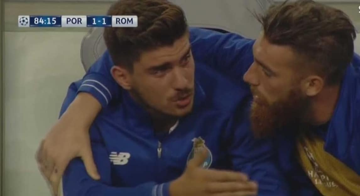 Porto-Roma, Neves resta fuori e scoppia in lacrime in panchina