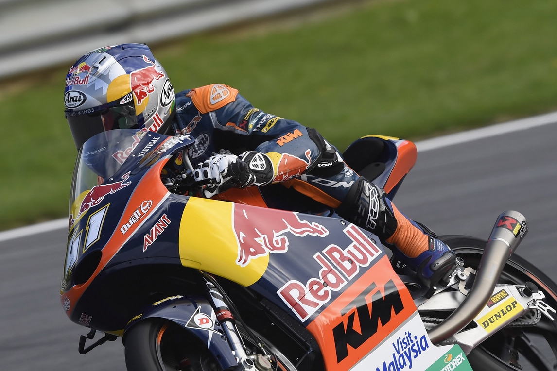 Moto3 Brno, la pole è di Binder