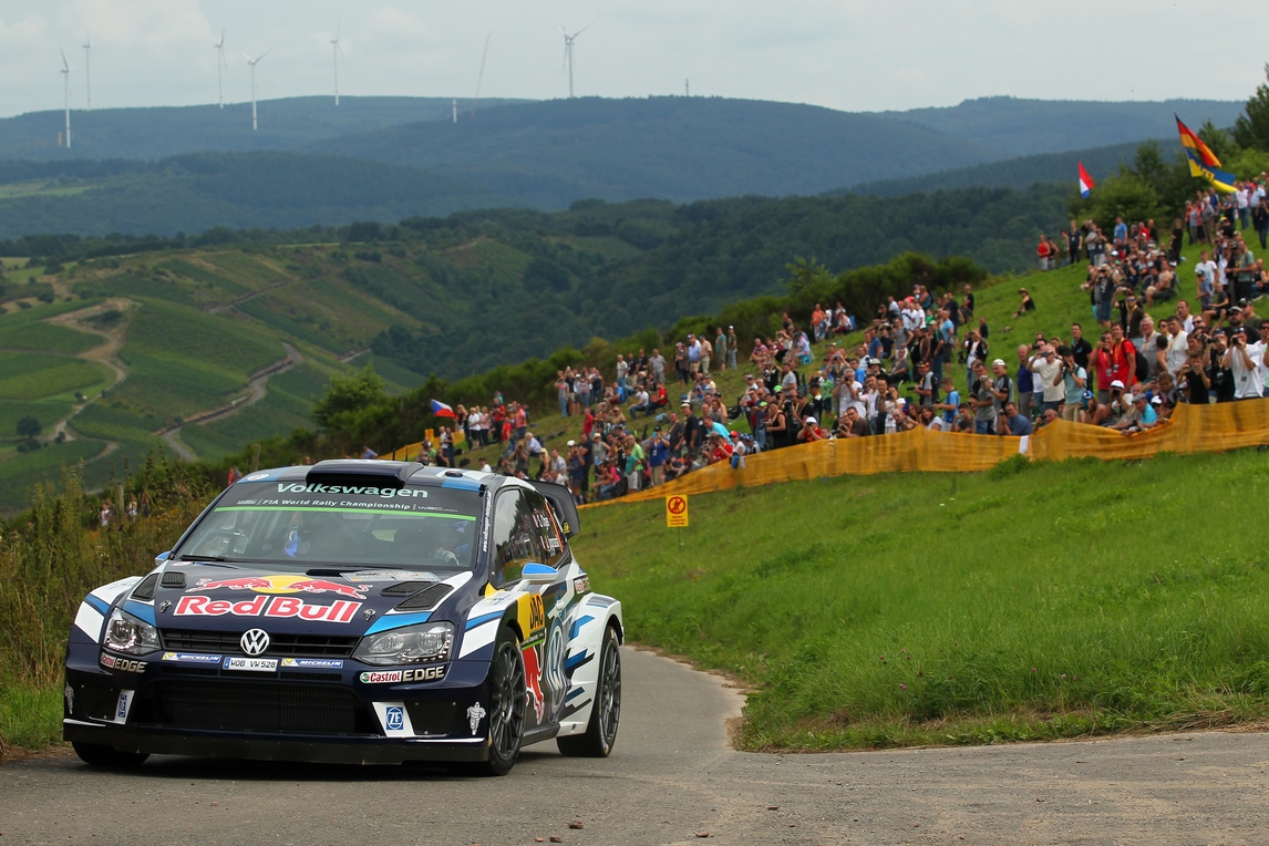 Rally di Germania, Ogier passa al comando