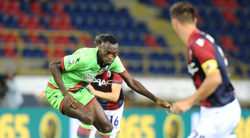 Bologna-Crotone 1-0: Destro regala la prima vittoria ai rossoblù