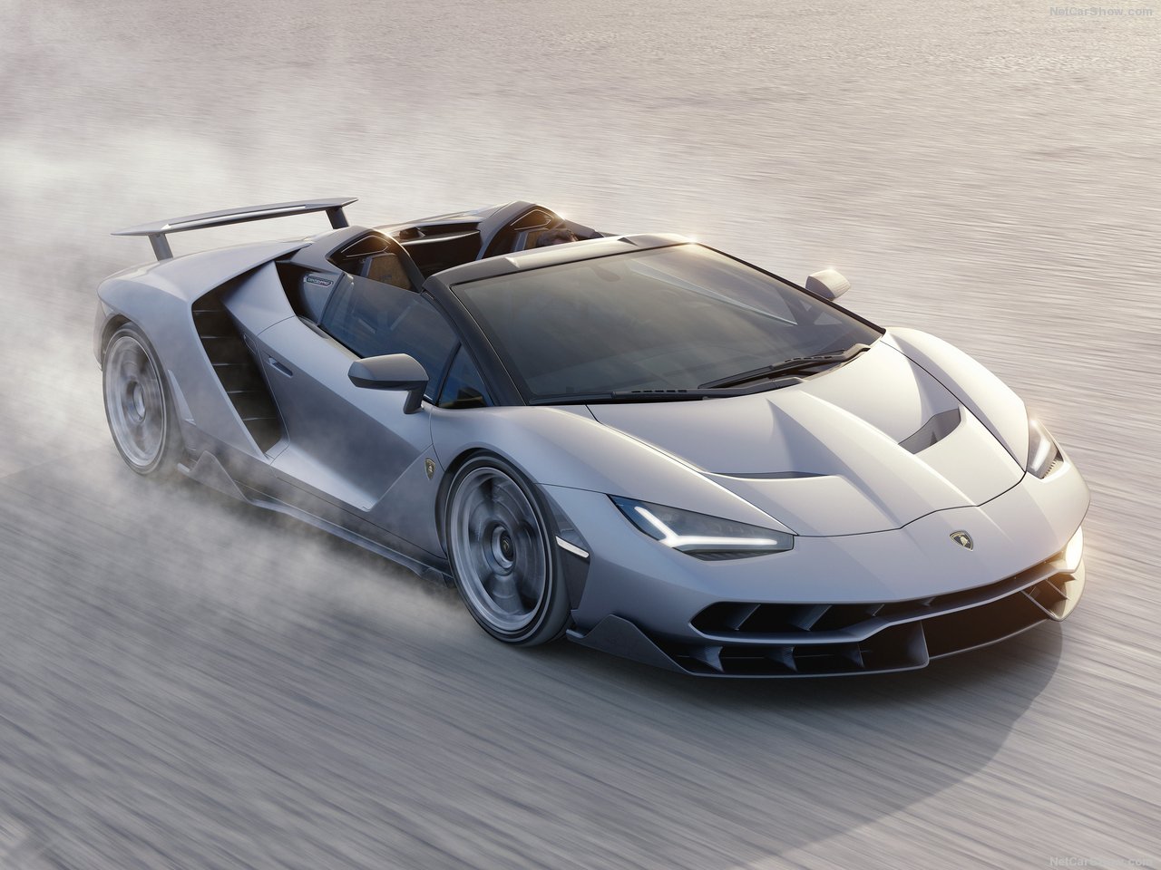 Centenario Roadster, la Lambo aperta più potente di sempre