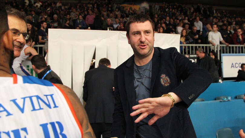 Basket, Cantù difende patron Gerasimenko