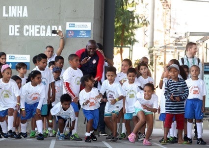 Nike a fianco dei bimbi brasiliani