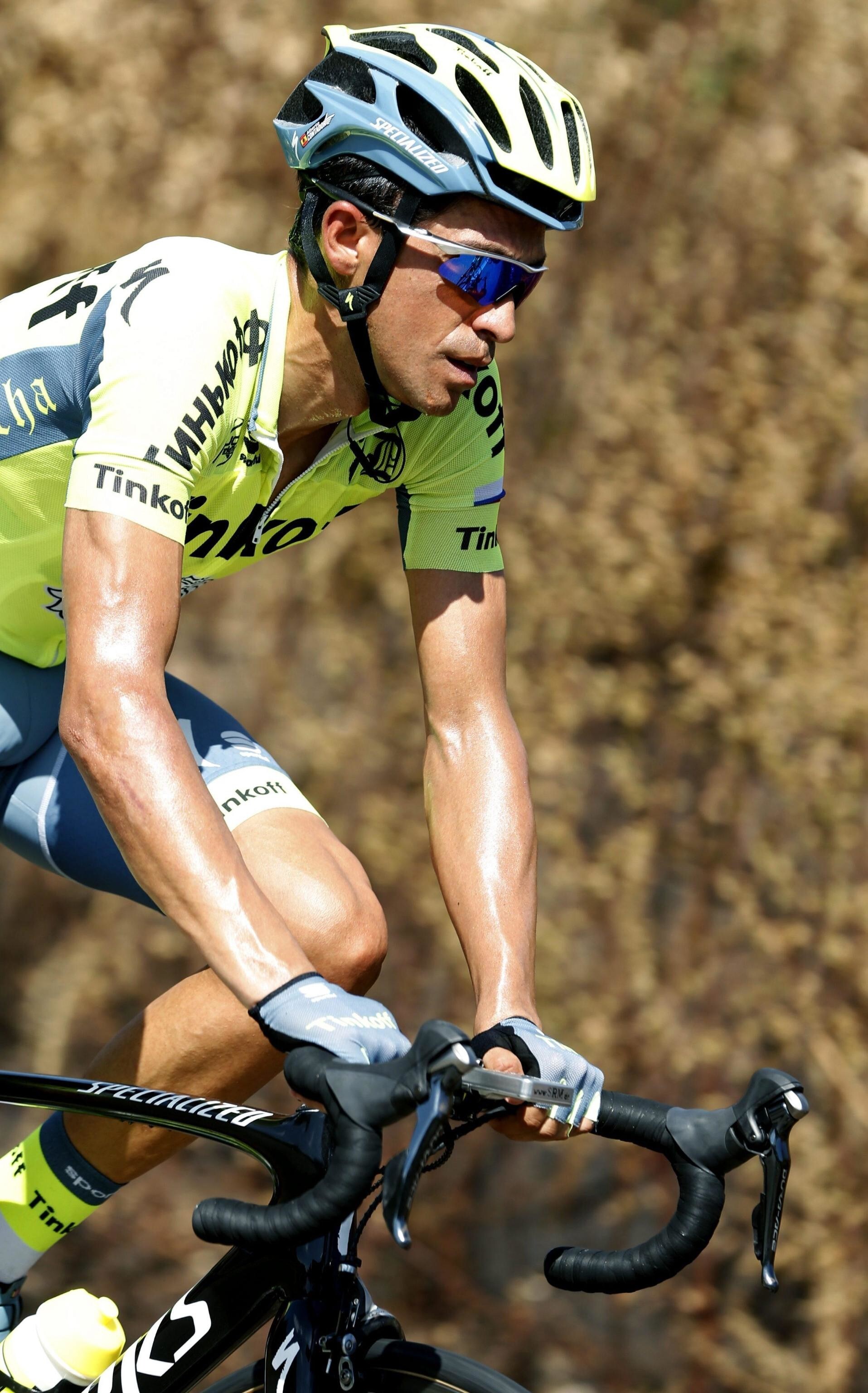 Vuelta, Contador ancora a terra