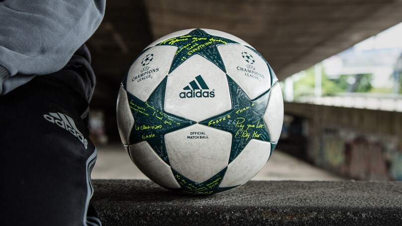Champions League, ecco il nuovo pallone della fase a gironi
