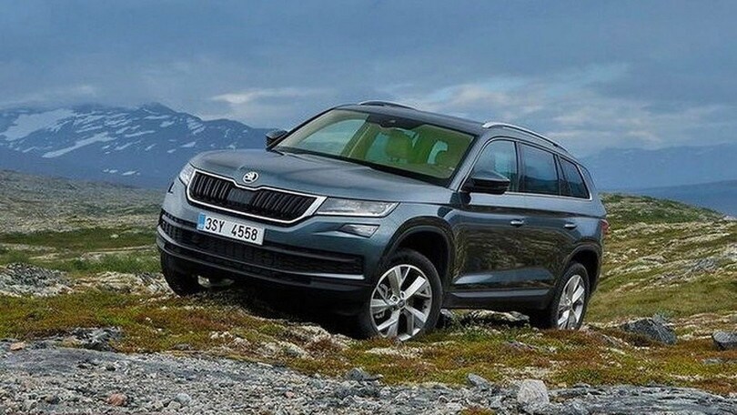 Skoda Kodiaq, sfuggono le prime immagini ufficiali