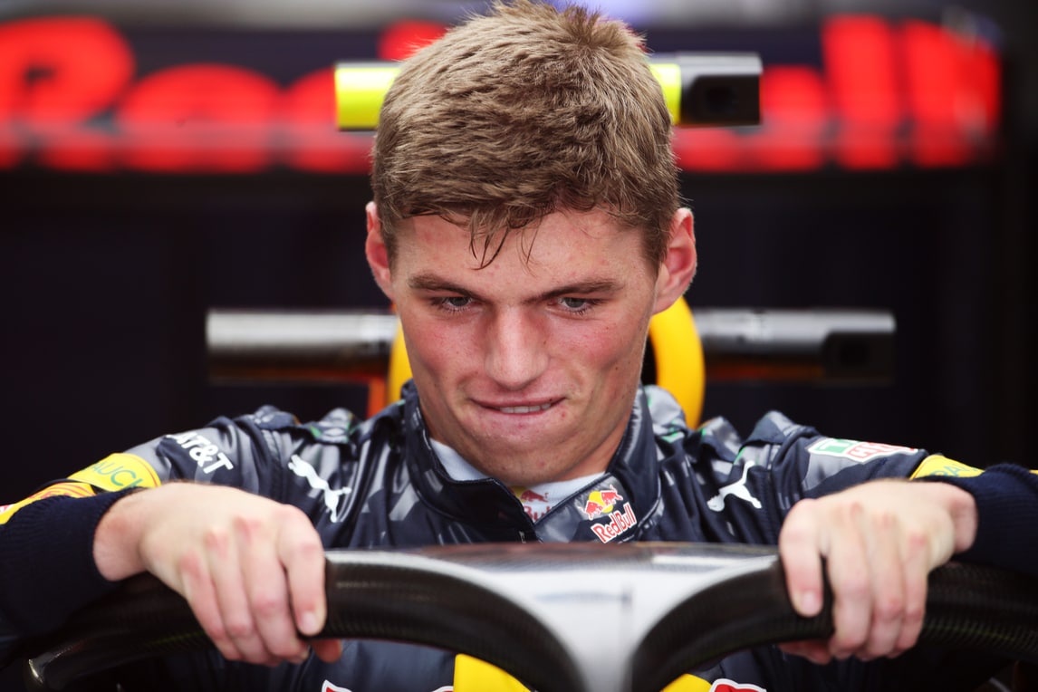 F1, Verstappen: «Non cambio il mio stile di guida»