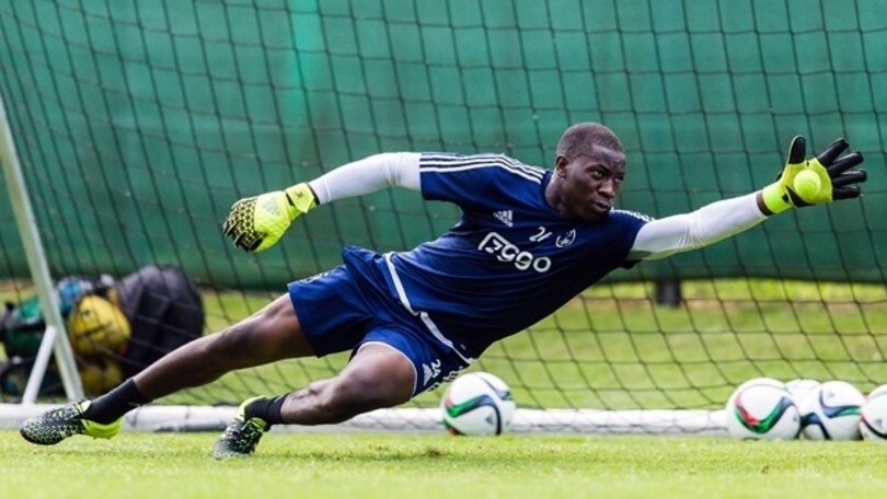 Onana, dalla scuola-calcio di Eto’o al Barcellona: ora è in corsa per fare il portiere titolare nell’Ajax