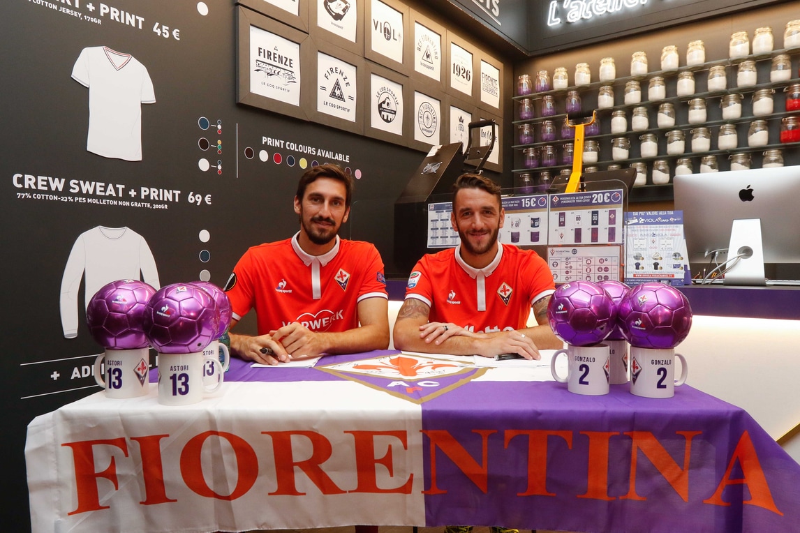 Serie A, Fiorentina: la terza maglia è rossa
