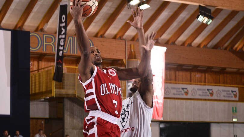 Basket Serie A, Milano: top Hickman e Gentile