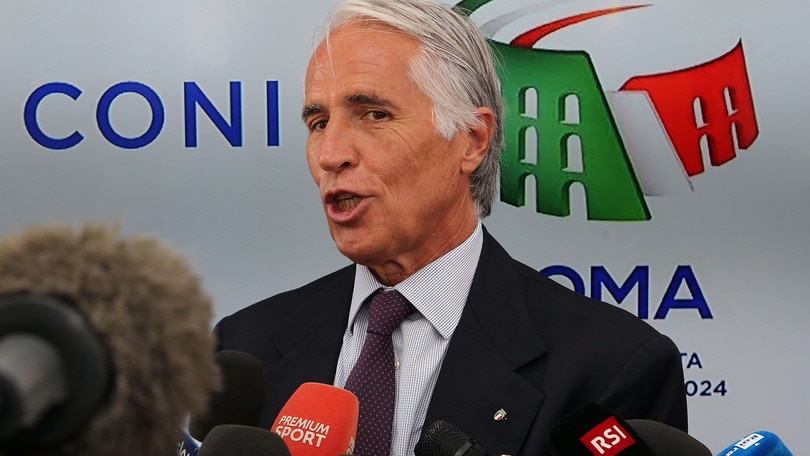 Roma 2024, Malagò: «Giusto che decida la Raggi»