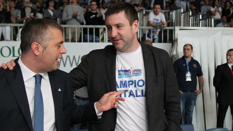 Basket Serie A, bagno di folla per Cantù