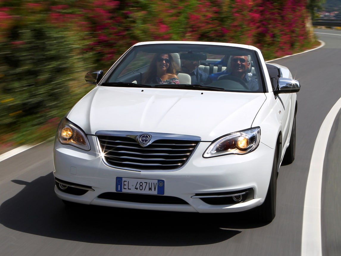 Airbag difettosi, FCA richiama 2 milioni di auto