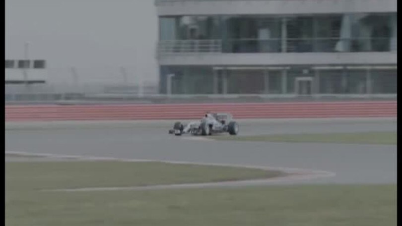 F1: pole a Rosberg, Vettel partirà ultimo