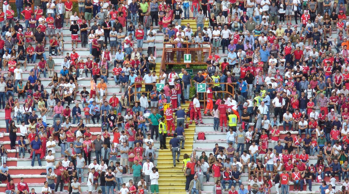 Serie B, Perugia-Ternana: derby umbro sospeso per 5' per la morte di un tifoso