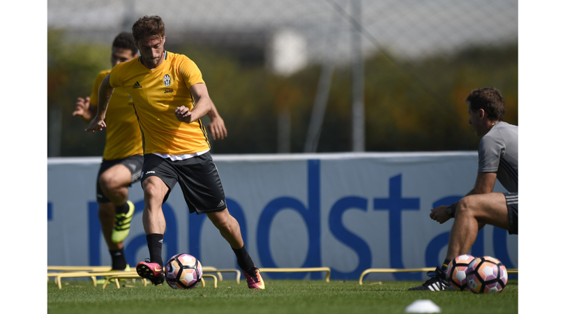 Juventus al lavoro dopo la sconfitta con l'Inter, torna anche Marchisio: le immagini