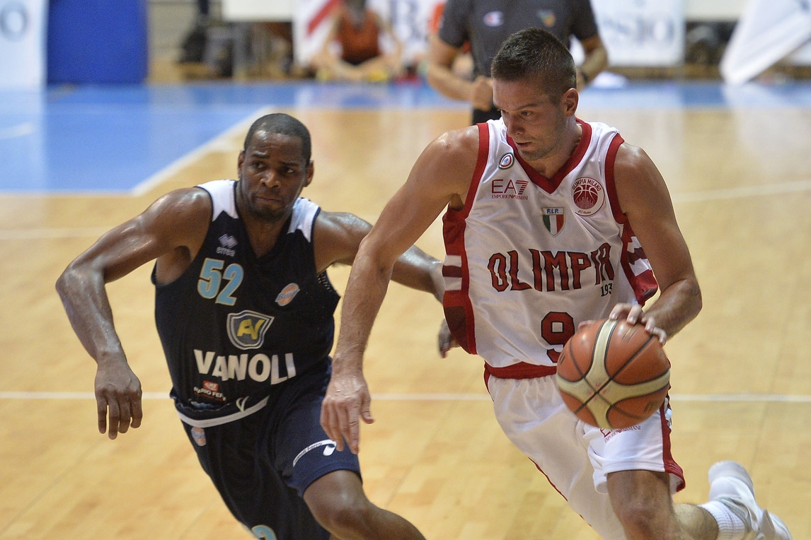 Basket, SuperCoppa: in quota la finale sarà Reggio-Milano